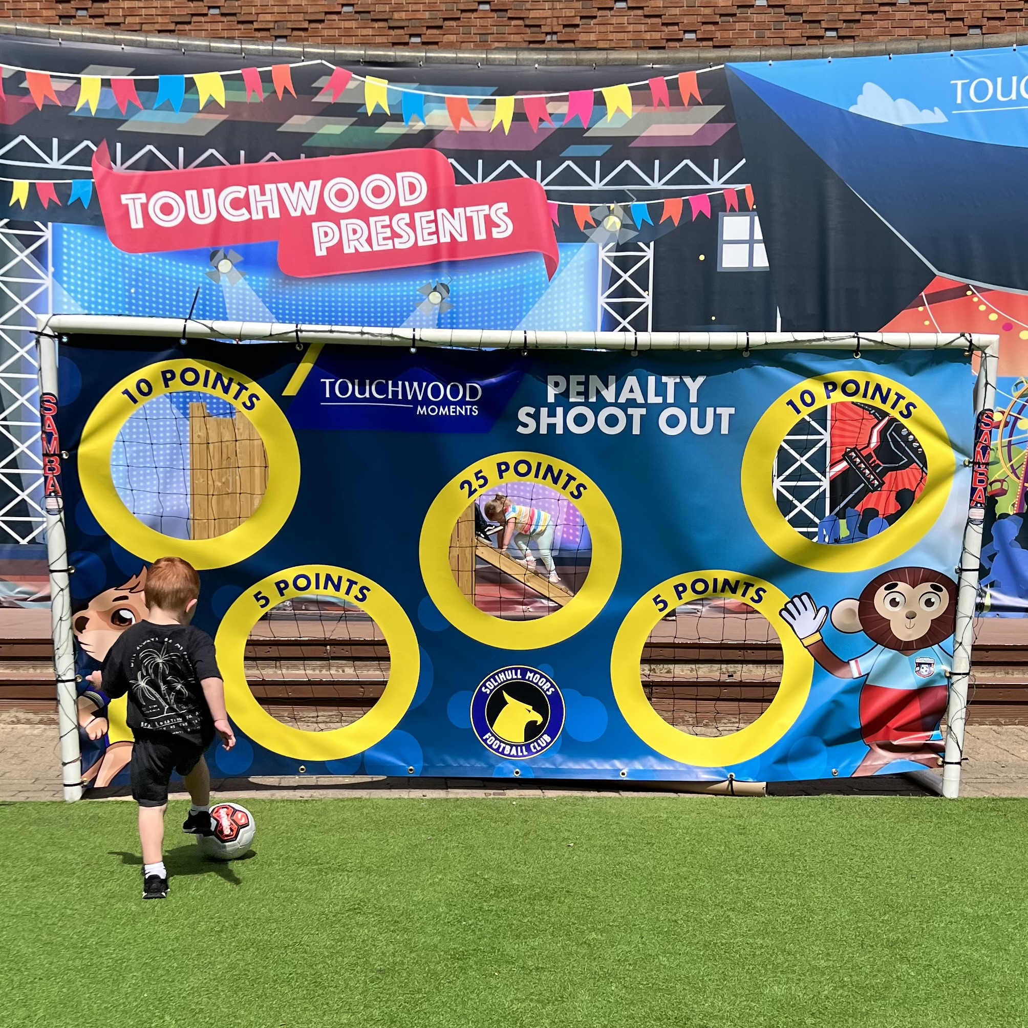 May’s mega line-up at Touchwood: Animal Show Live, Mental Health Awareness Week, Robocode and Footie Fest